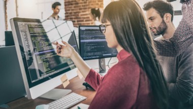 Zdjęcie zawodu Тренерка промислових роботів